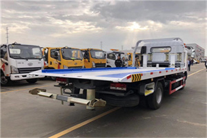 李遂汽车救援补胎