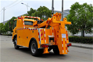 李遂高速路拖车费